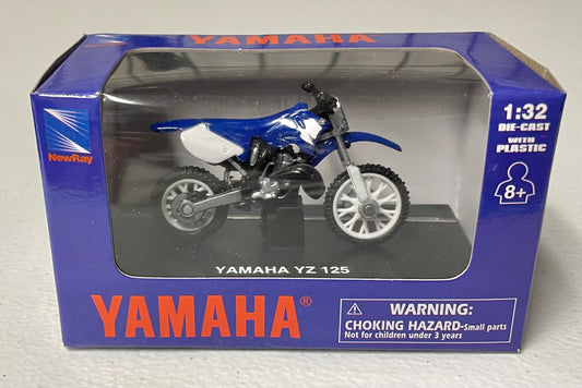 New Ray 1:32 die cast Yamaha YZ125 Dirtbike