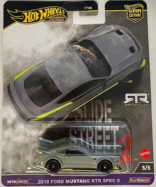 Hot Wheels 1:64 die cast 2018 Ford Mustang RTR Spec 5