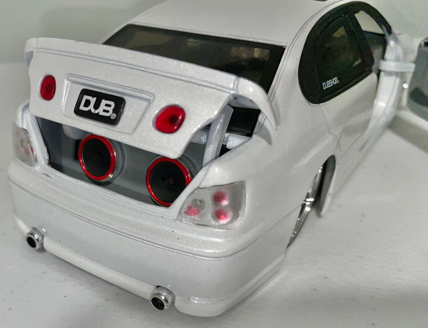 Jada 1:24 die cast Dub City Lexus GS430 White