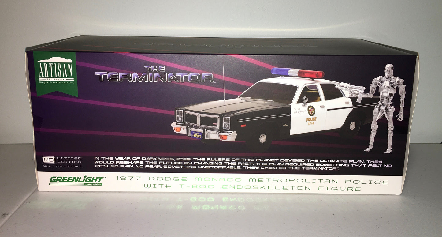 Greenlight 1:18 Terminator die cast 1977 Dodge Monaco Cop Car and T-800 Endoskeleton Figure